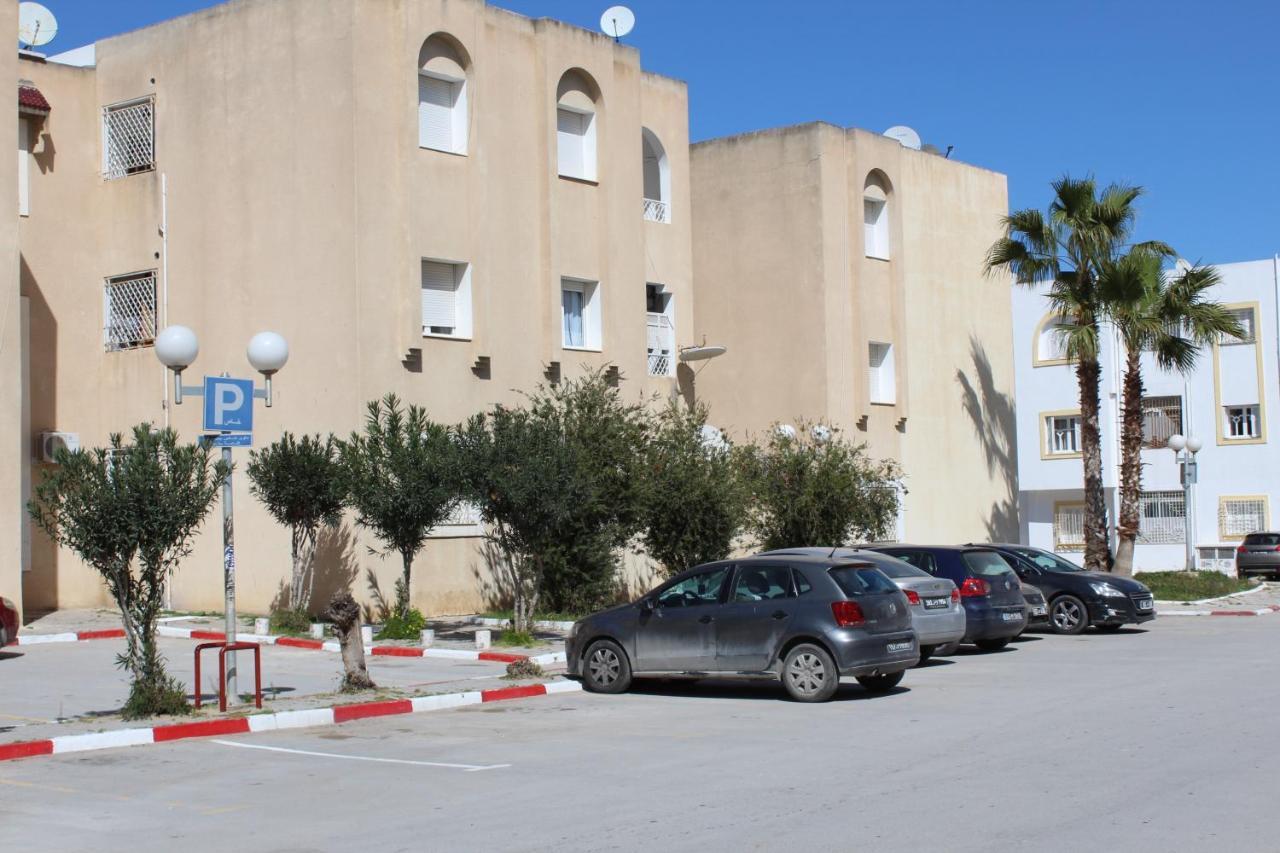 Apartment Tunis 1 Near Airport Ariana Bagian luar foto